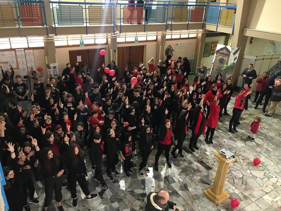 Sassano, un flash mob per dire «no» alla violenza sulle donne