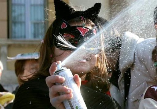 Carnevale ad Agropoli, scatta ordinanza: vietate uova e bombolette spray