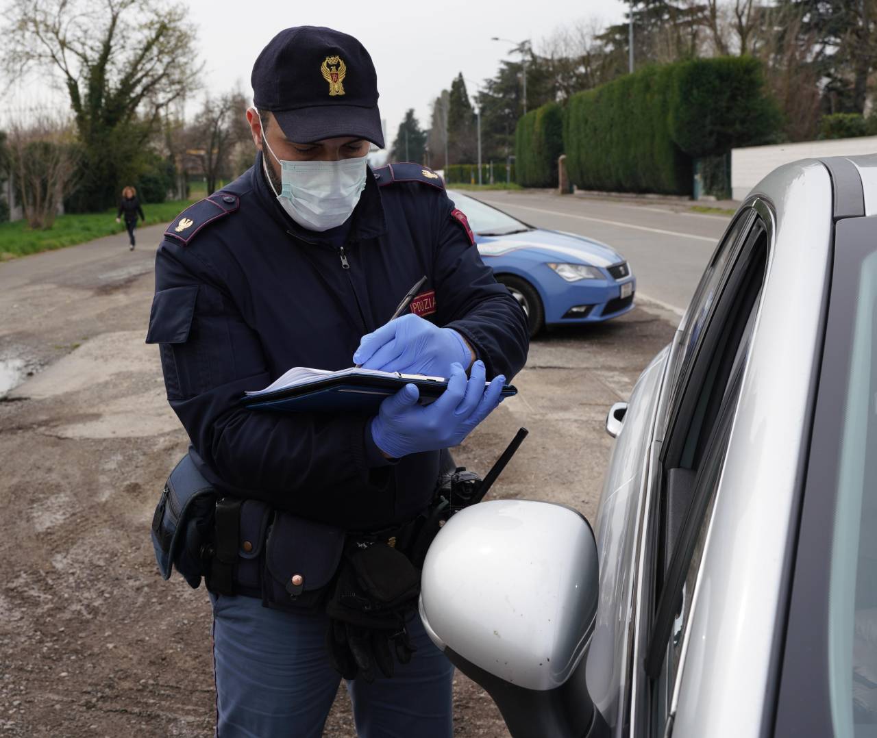 Virus rallenta ma c’è ancora troppa gente in strada