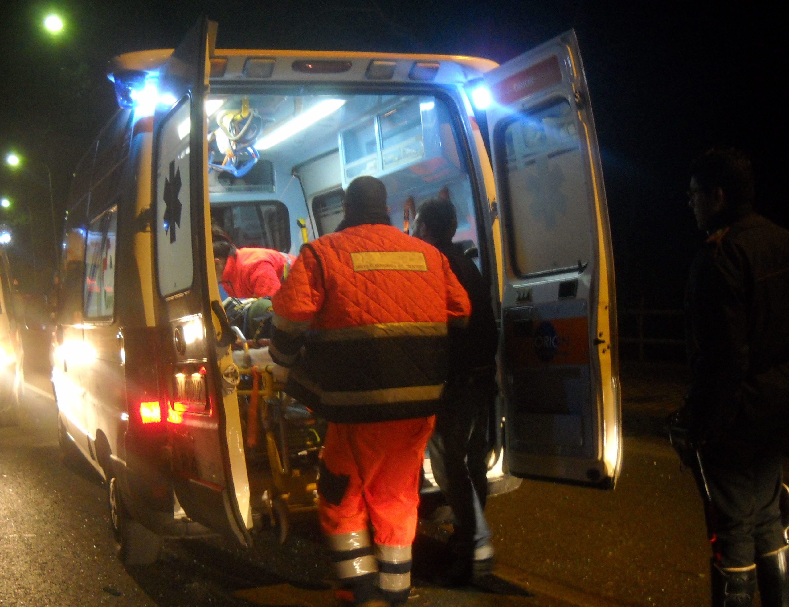 Cilento, violenta rissa nella notte: 4 feriti e 5 arresti