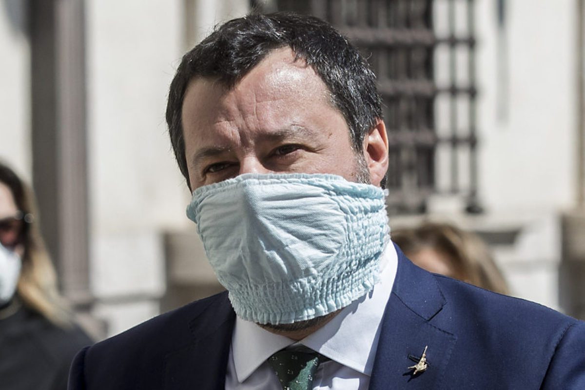 Coronavirus, Salvini contro De Luca: «Imprese campane penalizzate da chi gioca a fare lo sceriffo»