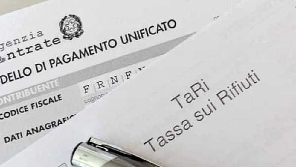 Sassano, tari ridotta per i commercianti