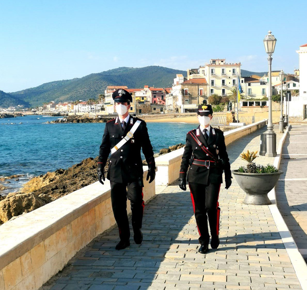 La pagina ufficiale dei Carabinieri omaggia i militari di Castellabate