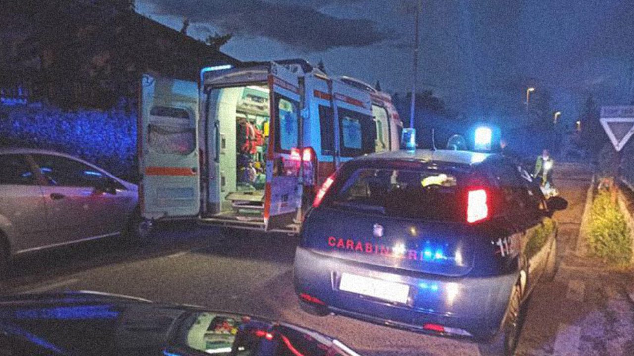 Scontro tra auto e moto, marinaio in coma