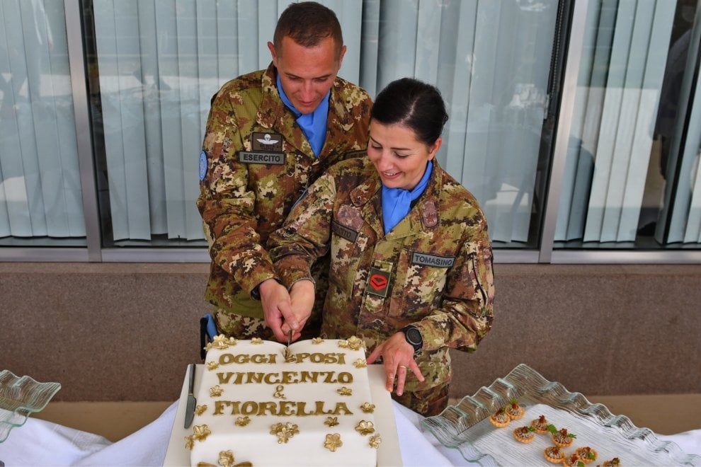 Il coronavirus non ferma l’amore: soldati campani si sposano in Libano durante la missione