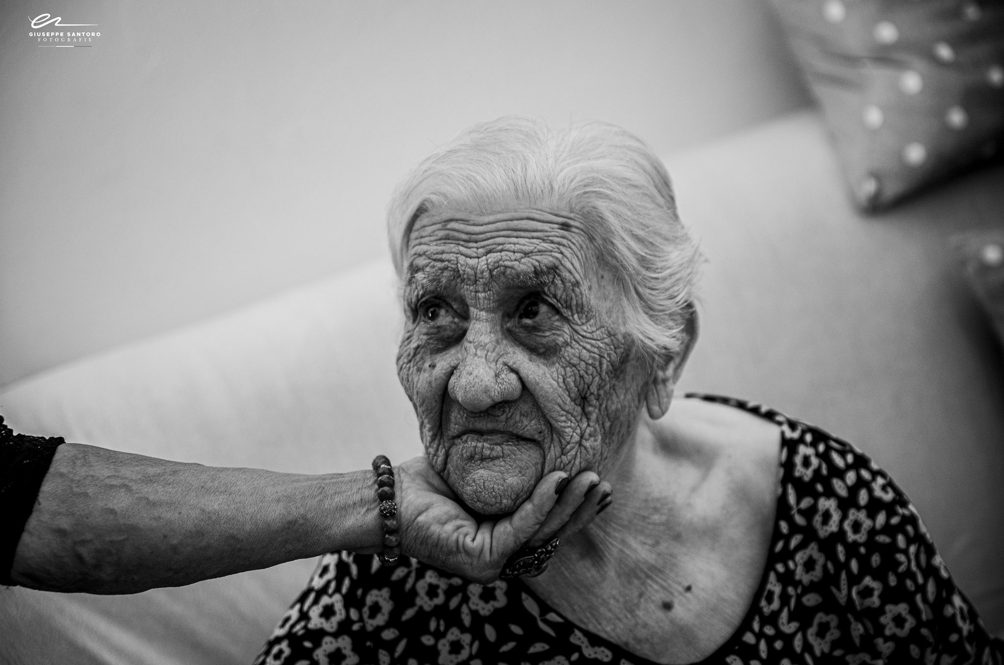 Centola, nonna Sofia compie 100 anni: è festa in paese