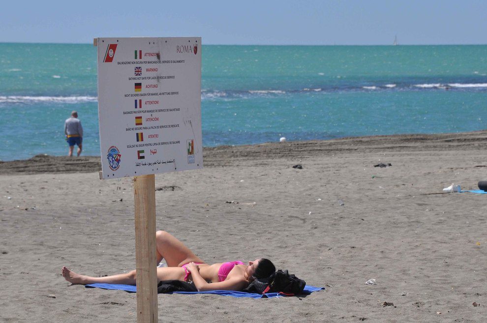 Le spiagge del Cilento tornano libere, niente app o prenotazioni