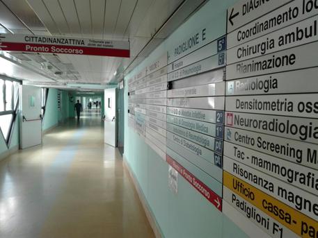 Il caso: Neurologia a Polla «blindata» con paziente positiva: dentro personale in quarantena