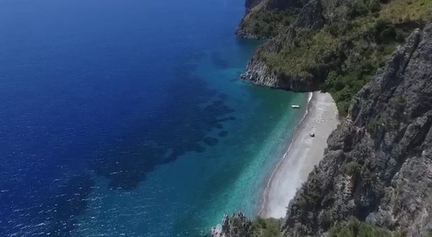 Scario si prepara alla riapertura della Resima, tra le spiagge più belle d’Italia