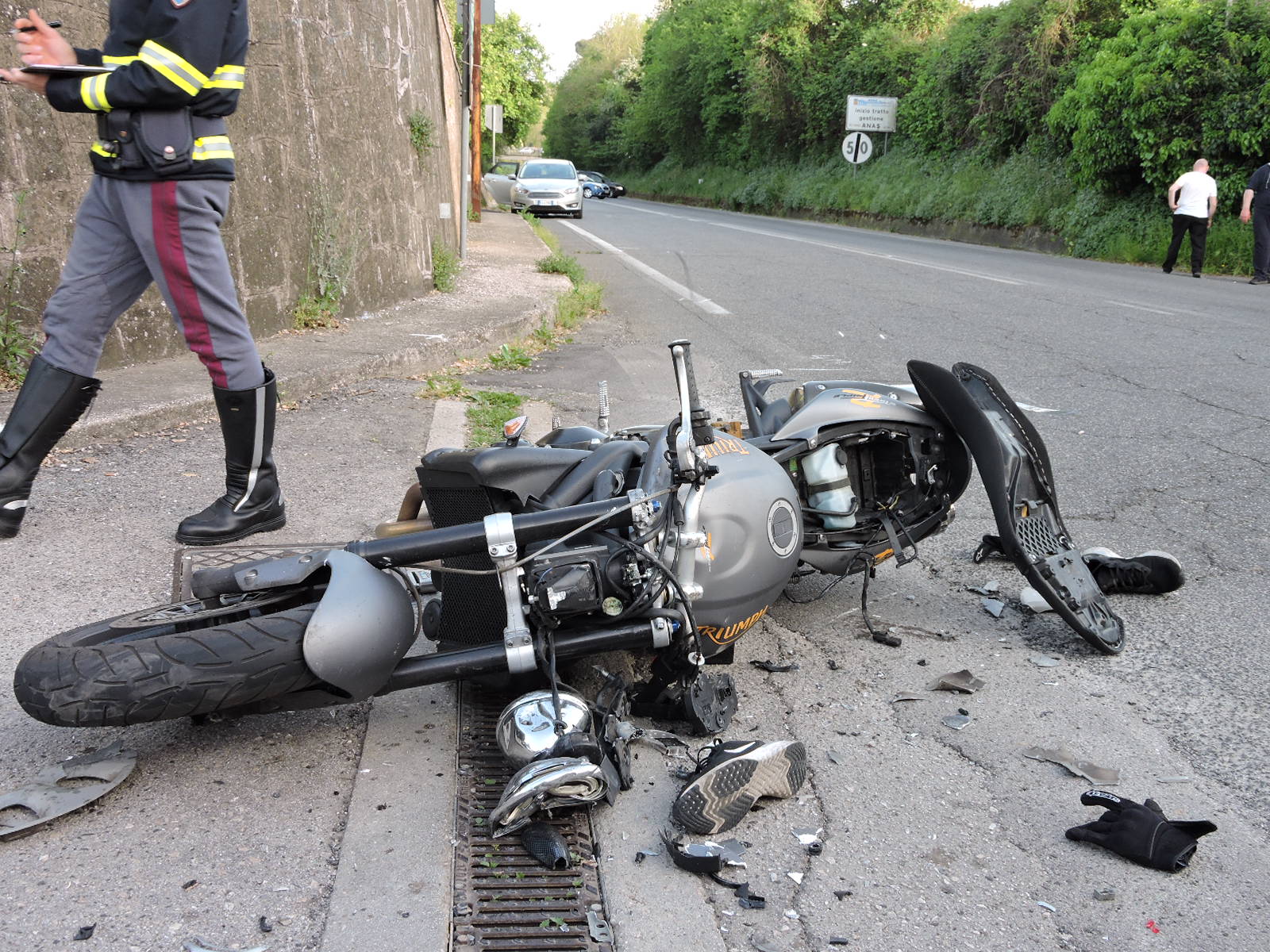 Ispani, schianto in moto: ferito un 52enne di Scario