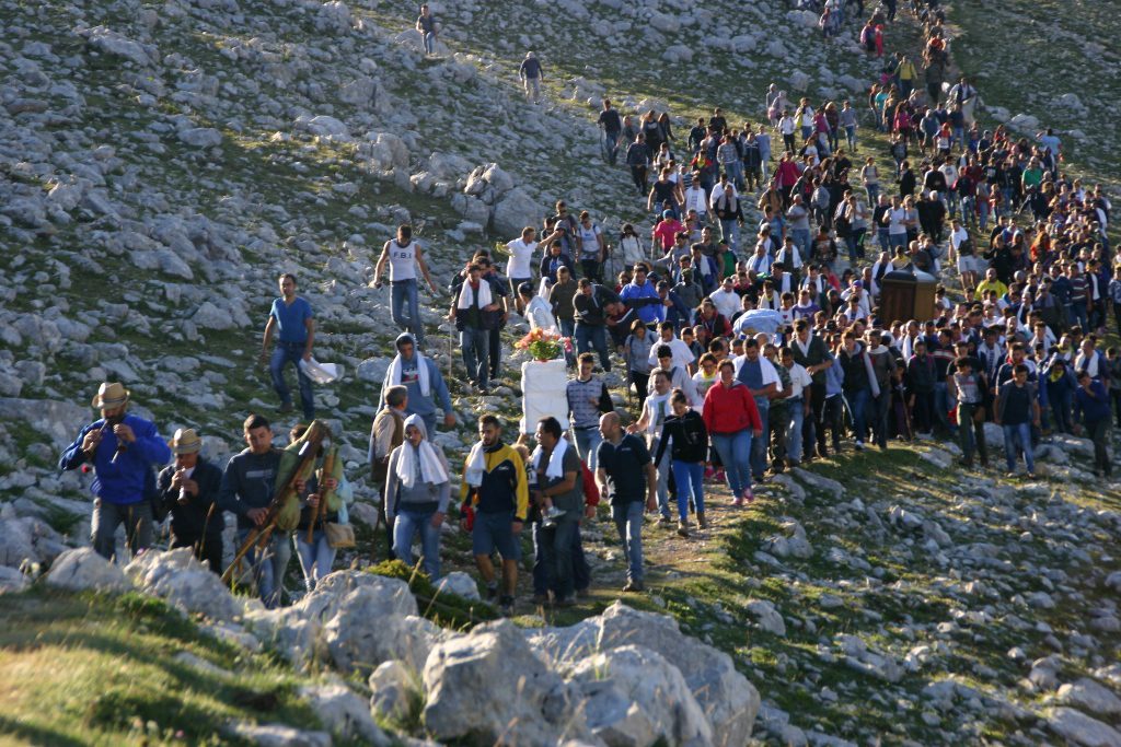 Sanza, non ci sarà la processione della Madonna della Neve sul Cervati