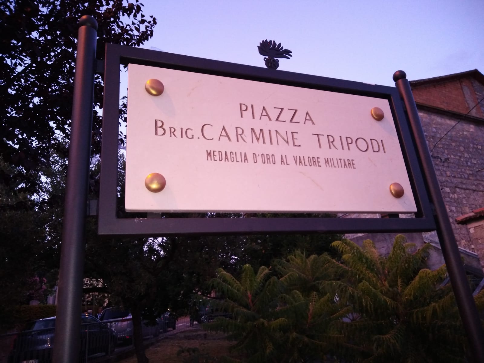 Castel Ruggero: piazza intitolata a Carmine Tripodi, brigadiere ucciso da ‘ndrangheta