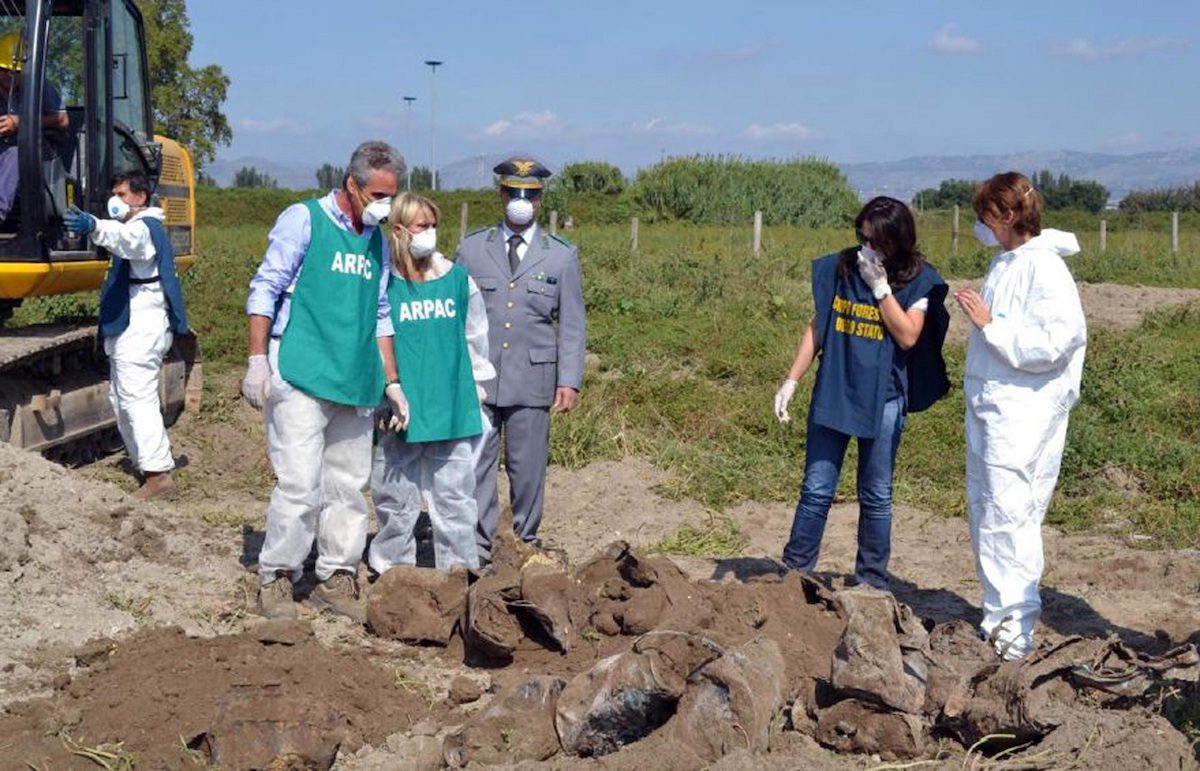 Rifiuti interrati Cilento, Legambiente: «Inopportuno paragonare a Terra dei Fuochi»