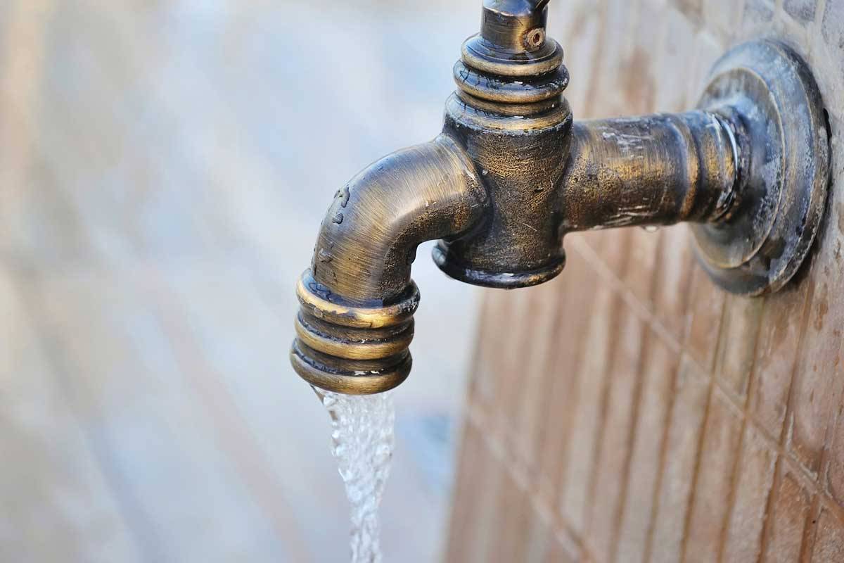 Cilento, in migliaia senza acqua per la rottura della condotta idrica del Basso Sele