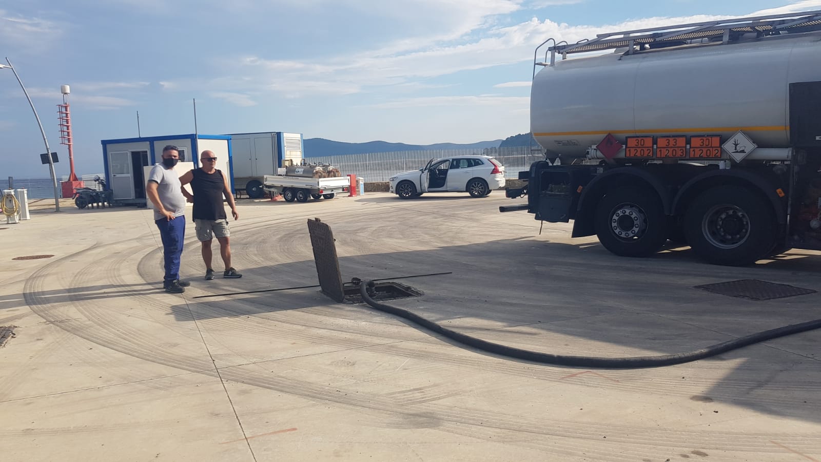 Castellabate, riapre il distributore di carburante sul porto