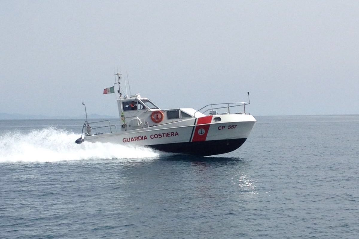 Camerota, bimbo si perde in spiaggia: carabinieri e guardia costiera sul posto