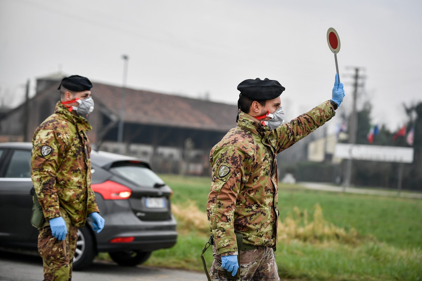 Campania, ministro Interno invia esercito: arrivano i militari