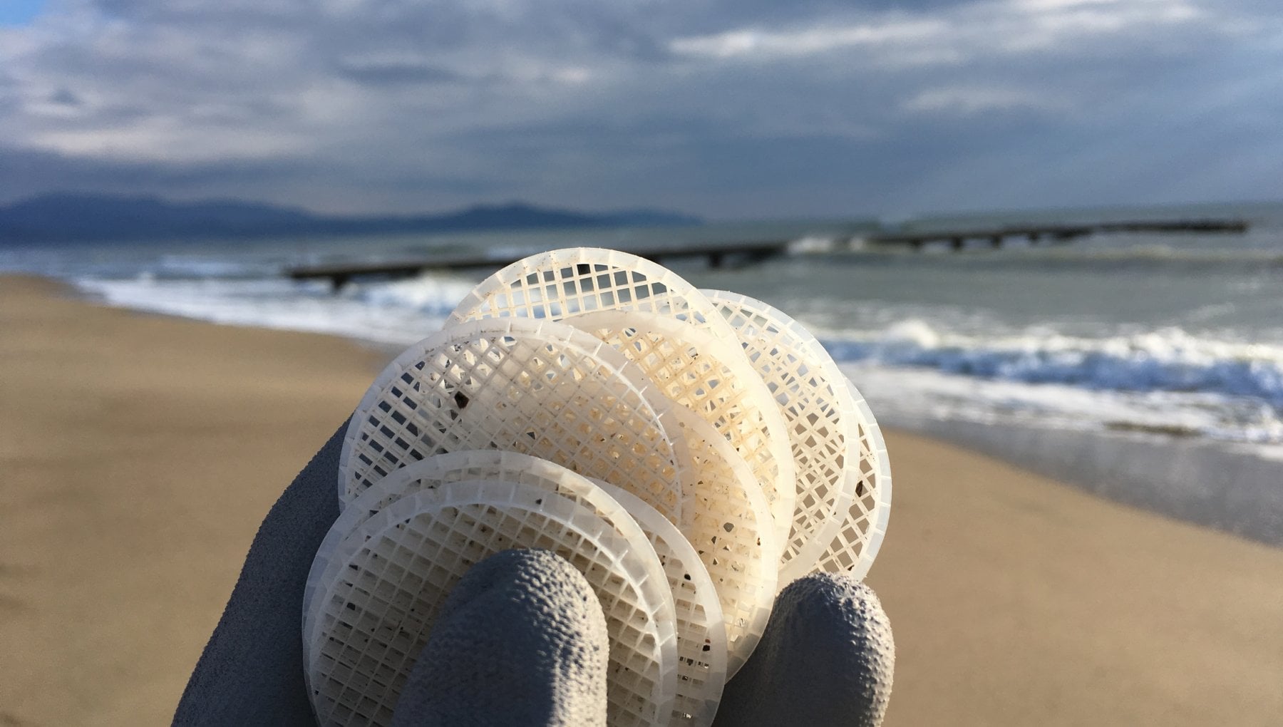 Plastica in mare da depuratore, 8 rinviati a giudizio