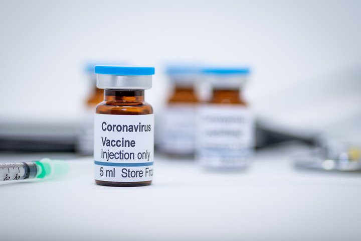 Ritarda il vaccino AstraZeneca: le dosi attese non ci sono. Ecco gli aggiornamenti
