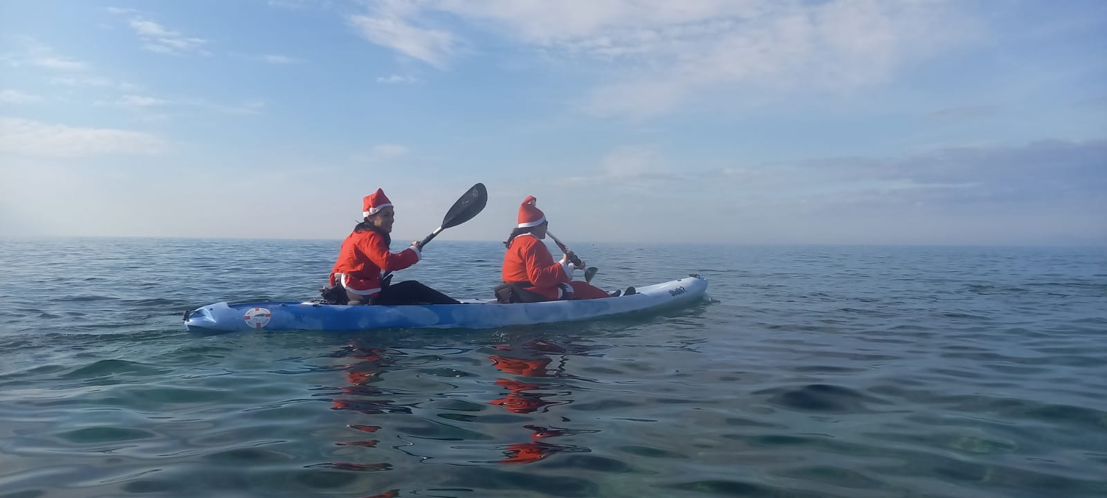 Castellabate, Babbo Natale arriva in canoa e kayak