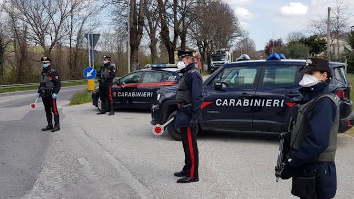 Spostamenti, il governo ci ripensa: il via libera legato ai chilometri