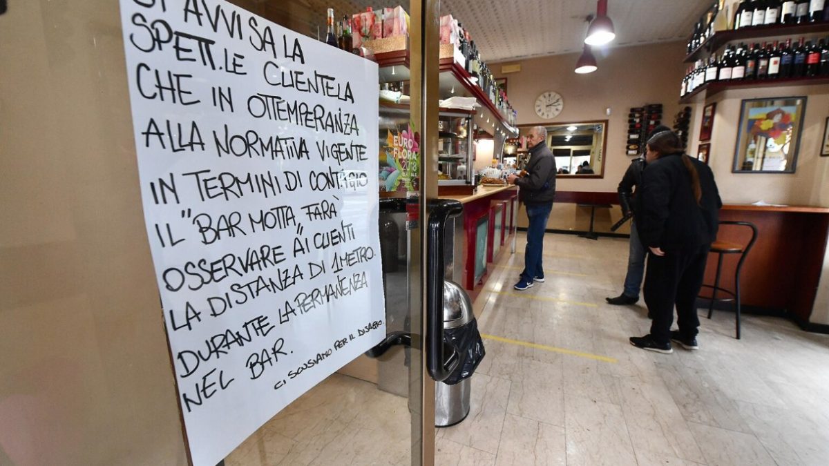 Negozi e supermercati aperti oggi, 26 dicembre, in zona rossa