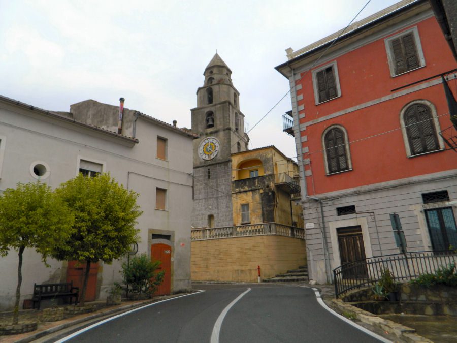 Rutino, sindaco: «Positiva al Covid in chiesa, subito ricostruito catena contatti»