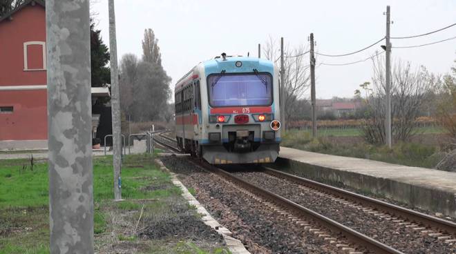 Maltempo, sospesa linea treni Battipaglia-Potenza