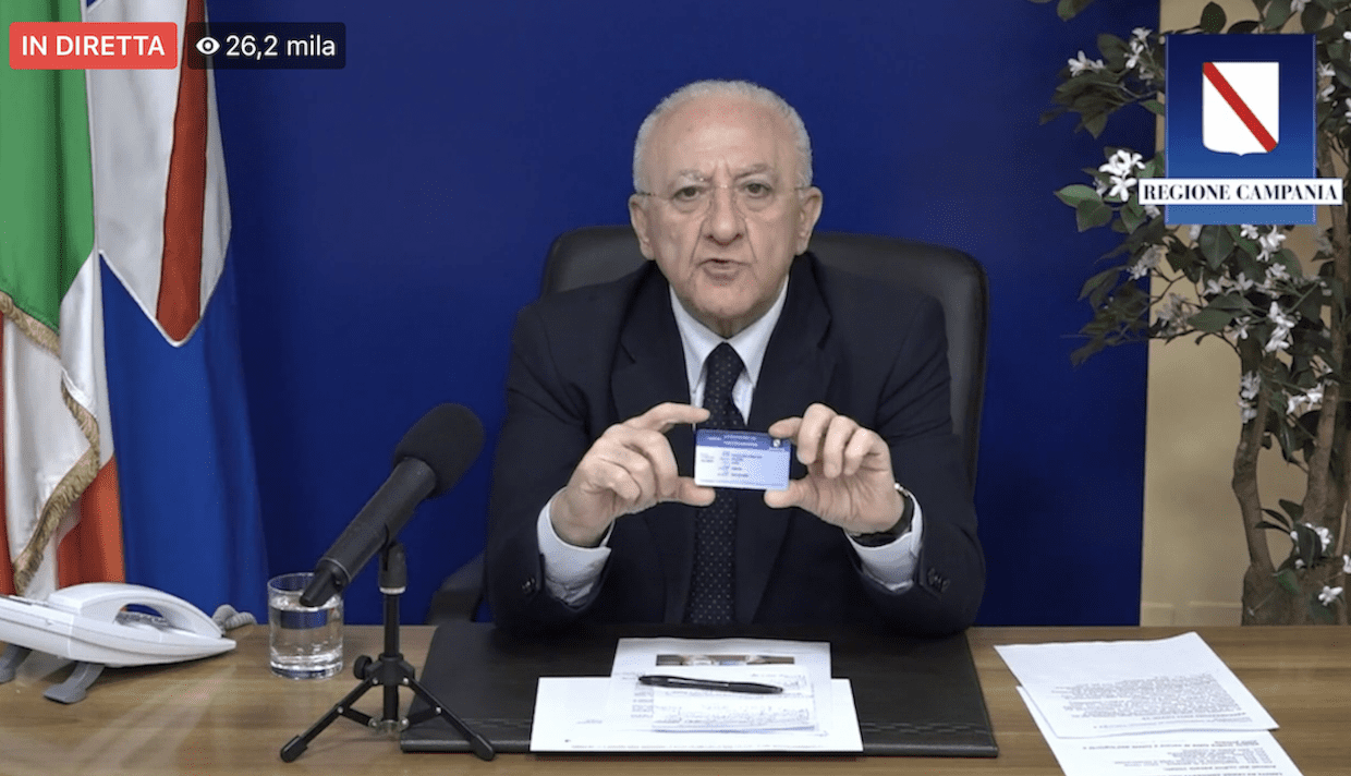 Campania, De Luca: «Se necessario rinvieremo inizio scuola»