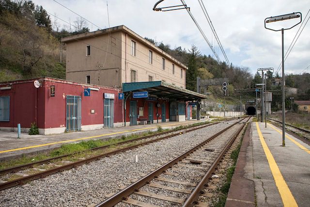 Alta velocità, l’appello: «Vallo di Diano unito chieda fermata, e riattivazione Sicignano Lagonegro»