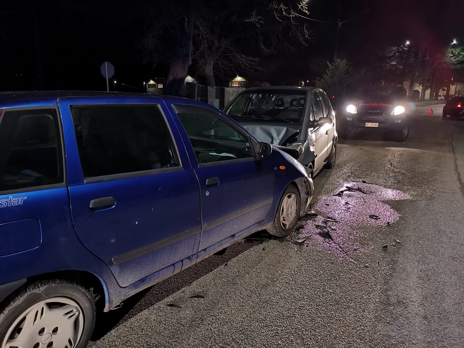 Scontro frontale a San Pietro al Tanagro, ferita una donna