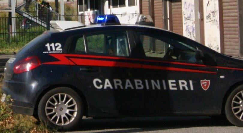 Usura e violenza privata, 4 arresti dei carabinieri: uno in carcere