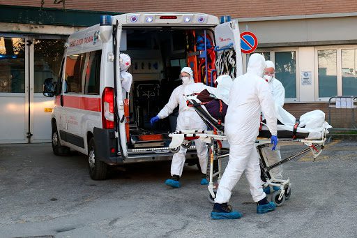 Covid Campania, salgono ancora contagi e ricoveri: 4 morti
