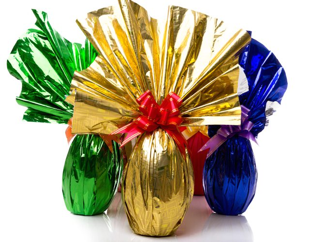 Centola, la ‘Menaica’ dona uova di Pasqua ai bambini