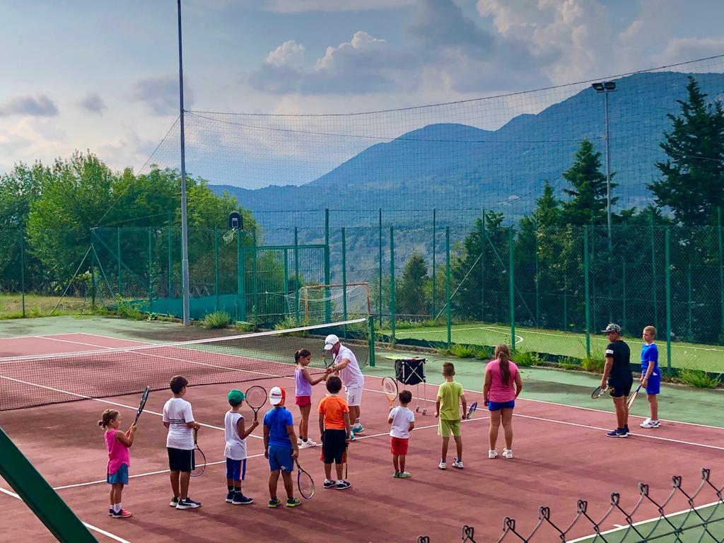 Tennis a Tortorella, si parte con Canè: corsi tutta l’estate