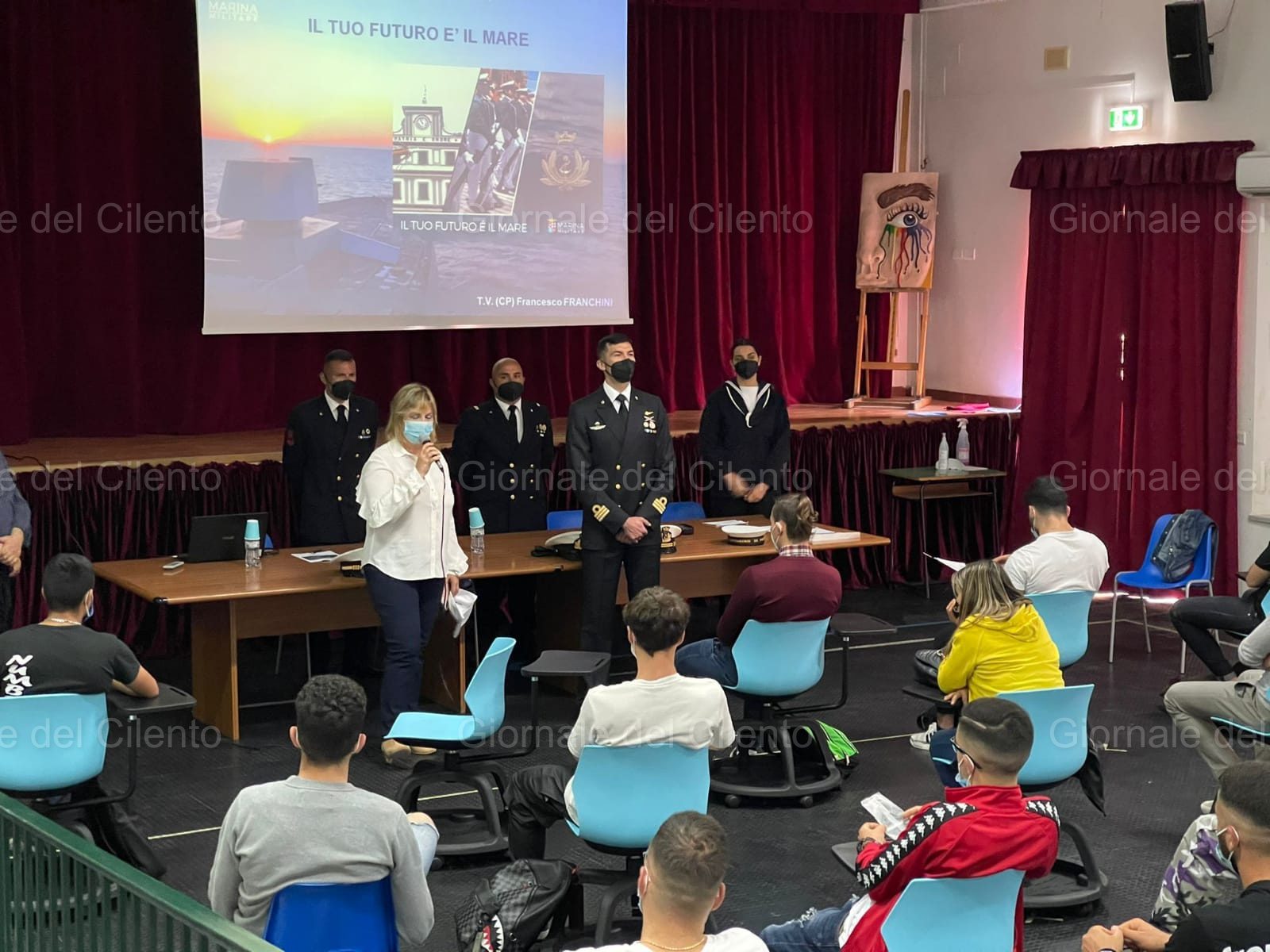 Guardia Costiera a scuola, gli studenti dell’IIS di Maratea incontrano la Capitaneria di Porto