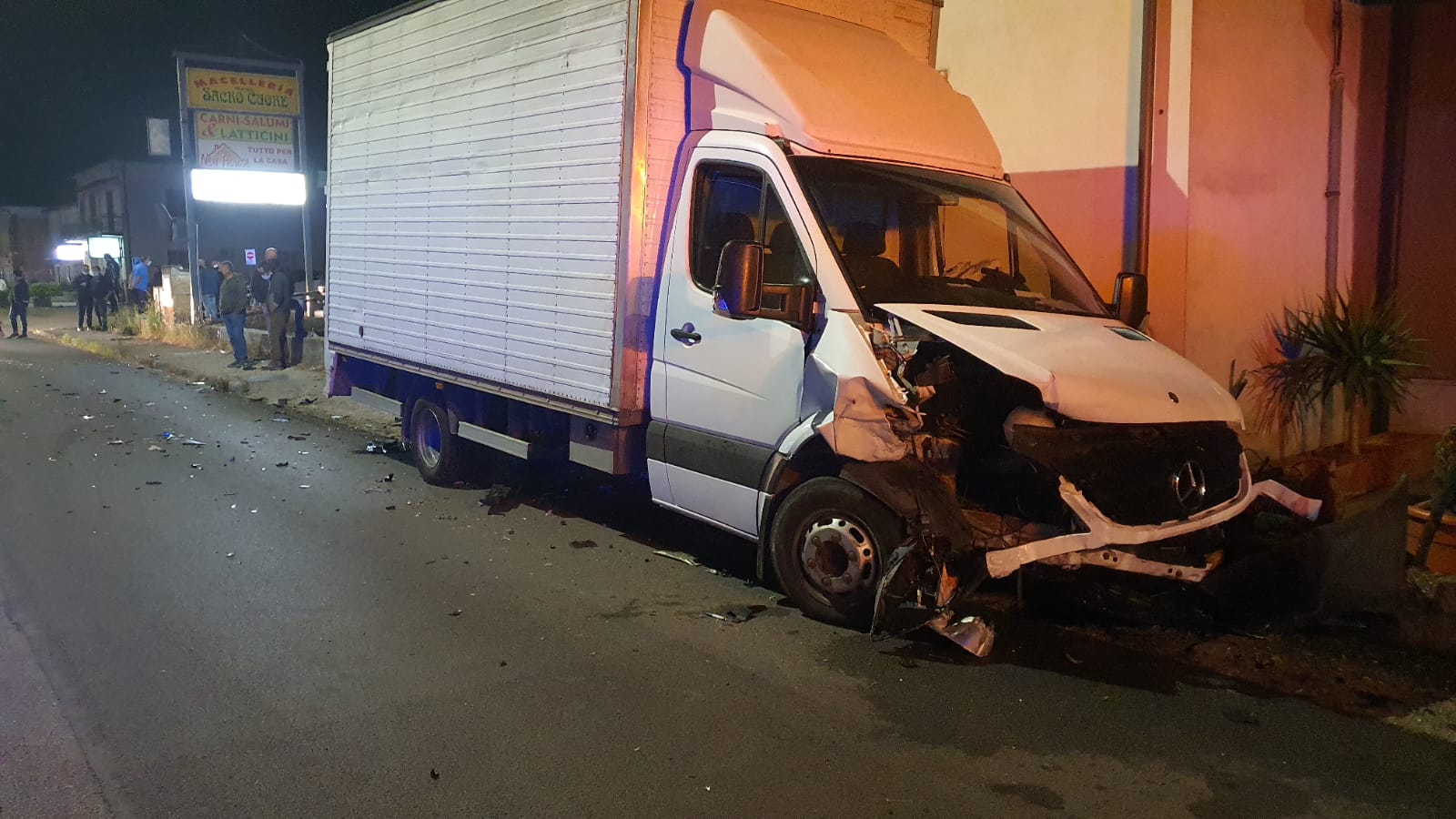 Incidente stradale a Teggiano: 4 feriti di cui uno grave