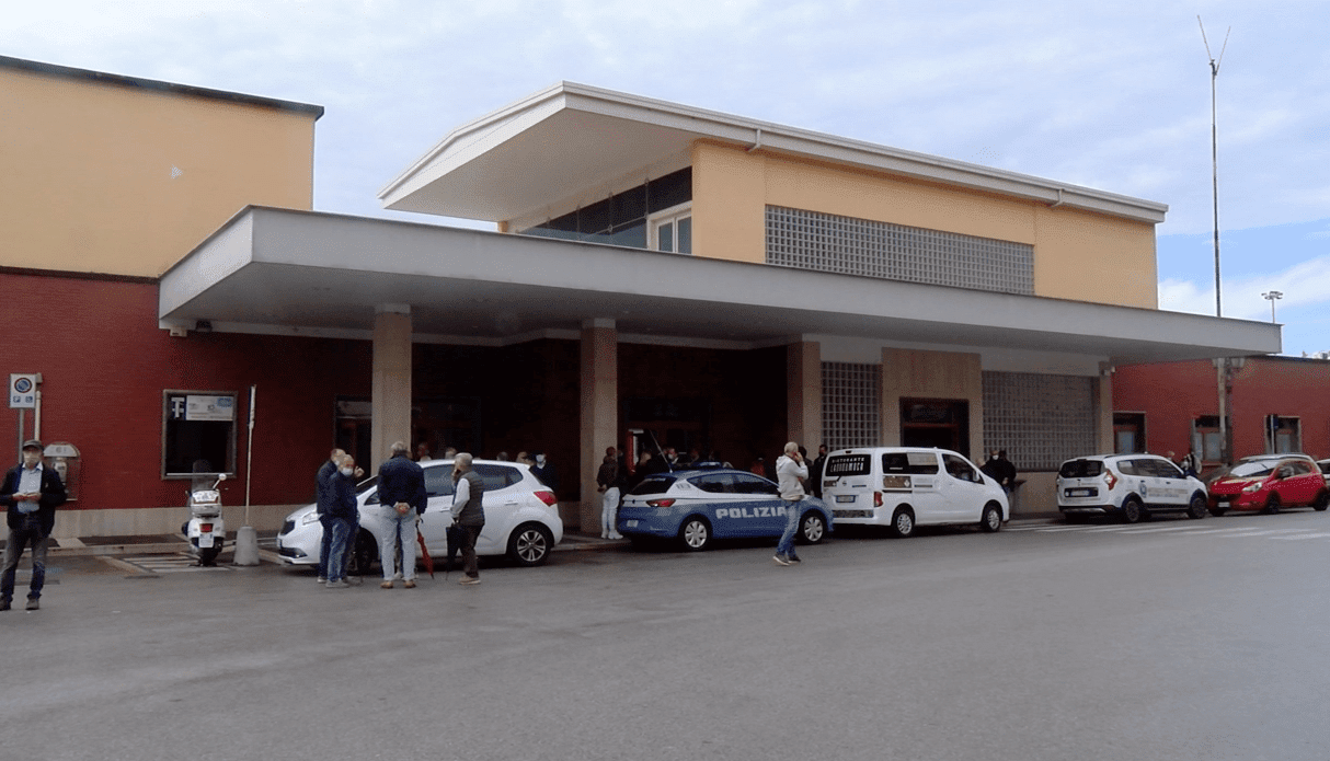 Comitato pendolari Vallo di Diano: «Bus sostitutivi tornano alla stazione di Battipaglia»
