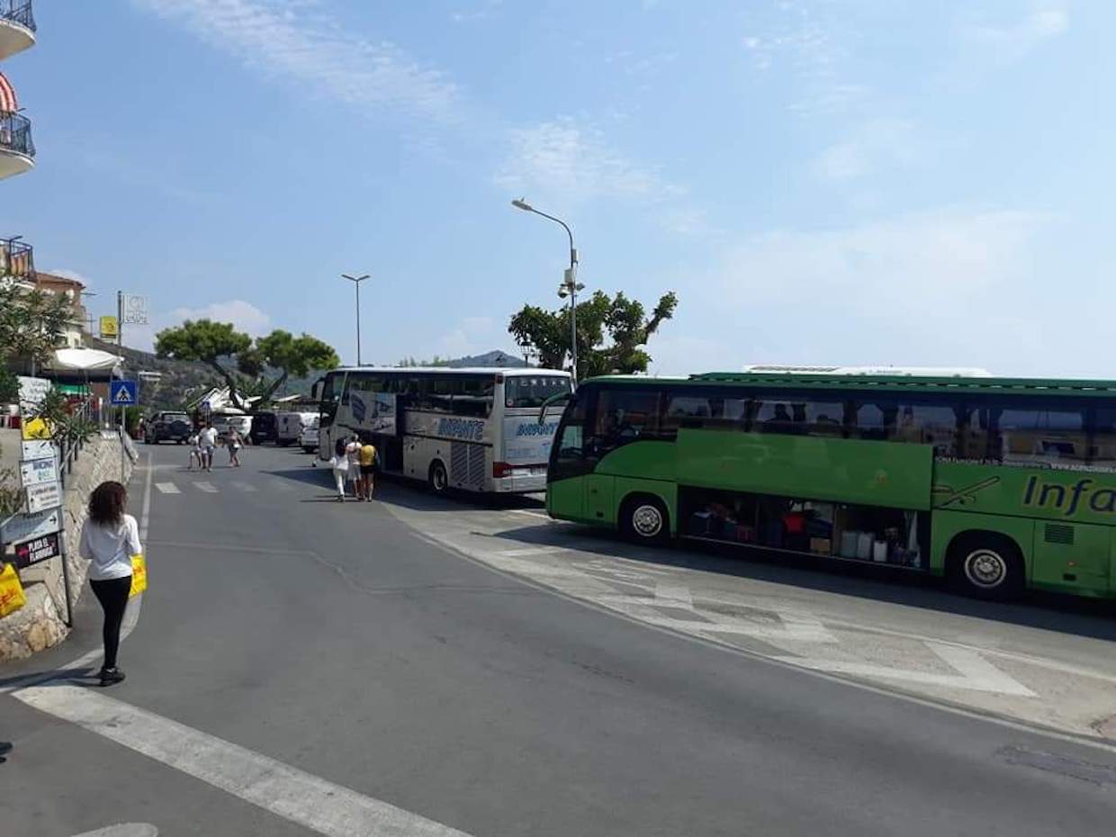 Cilento bus, tariffe ridotte e bimbi gratis: boom di prenotazioni