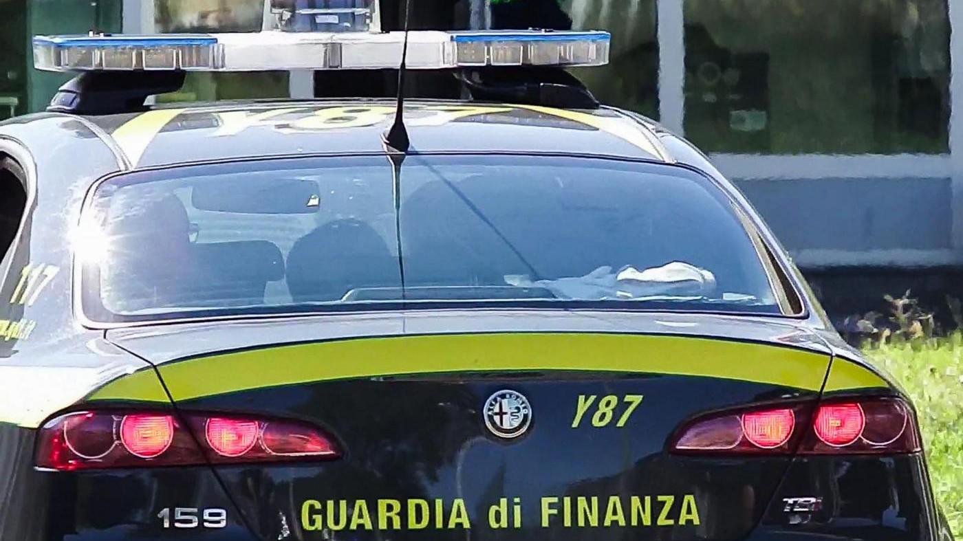 Guardia di Finanza sequestra beni a pregiudicato per 800mila euro: 3 le ville ad Ascea