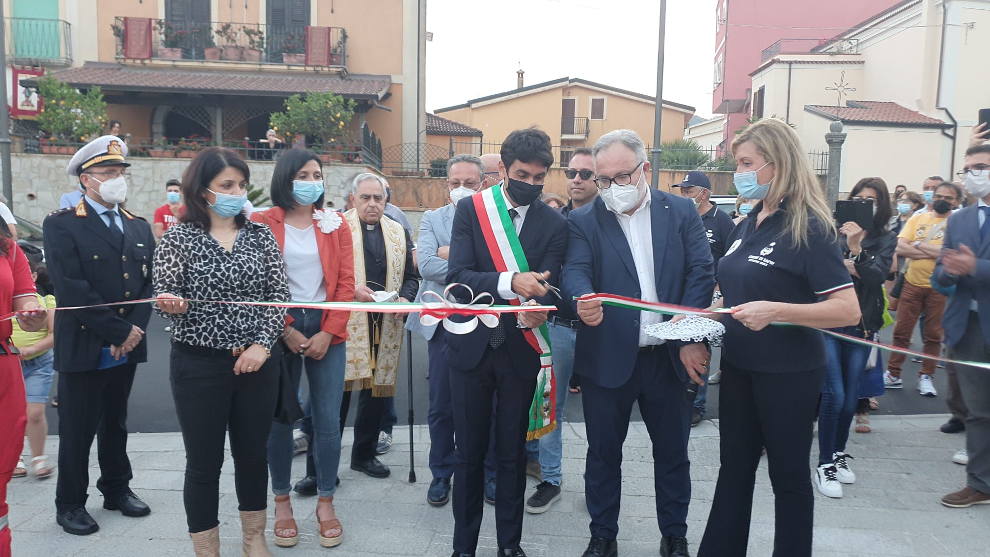 Inaugurata la nuova piazza Plebiscito a Sapri | FOTO