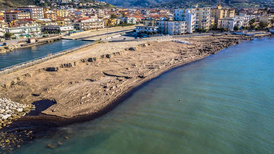 Posidonia spiaggiata, la Regione stanzia 500mila euro per il Comune di Agropoli