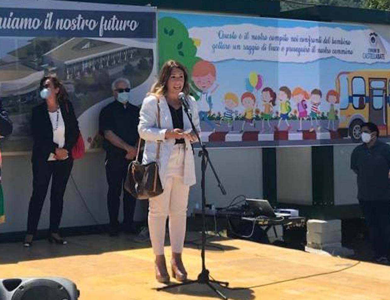 Linea millepiedi, formachine e lumachine: a Castellabate a scuola con ‘pedibus’