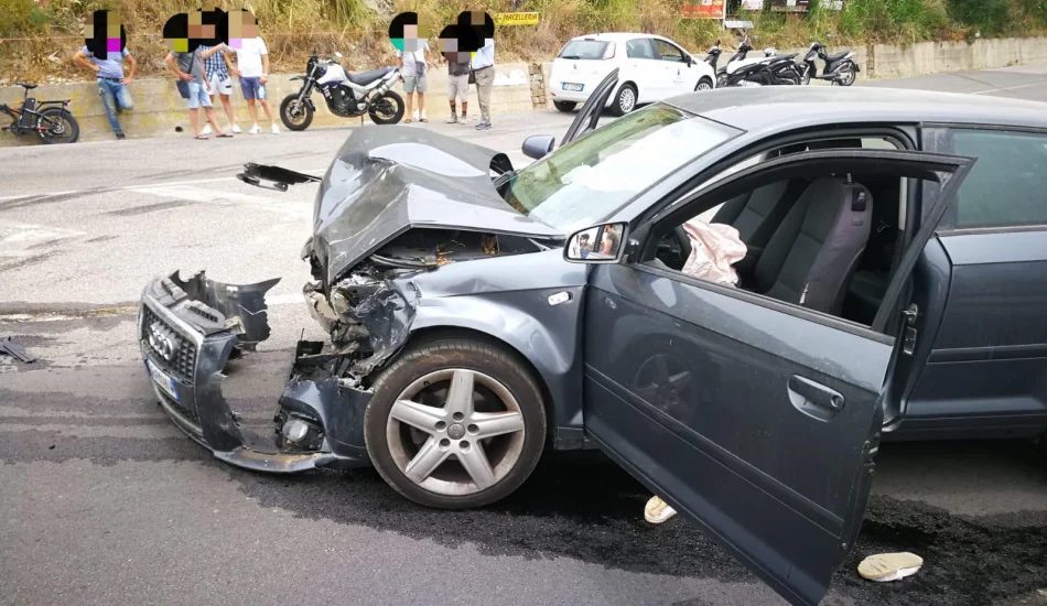 Bivio Agnone Ortodonico teatro di incidenti stradali, l’appello: «Si realizzi una rotatoria»