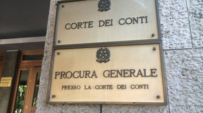 Versamento Iva, funzionario Agenzia delle Entrate di Sala Consilina condannato