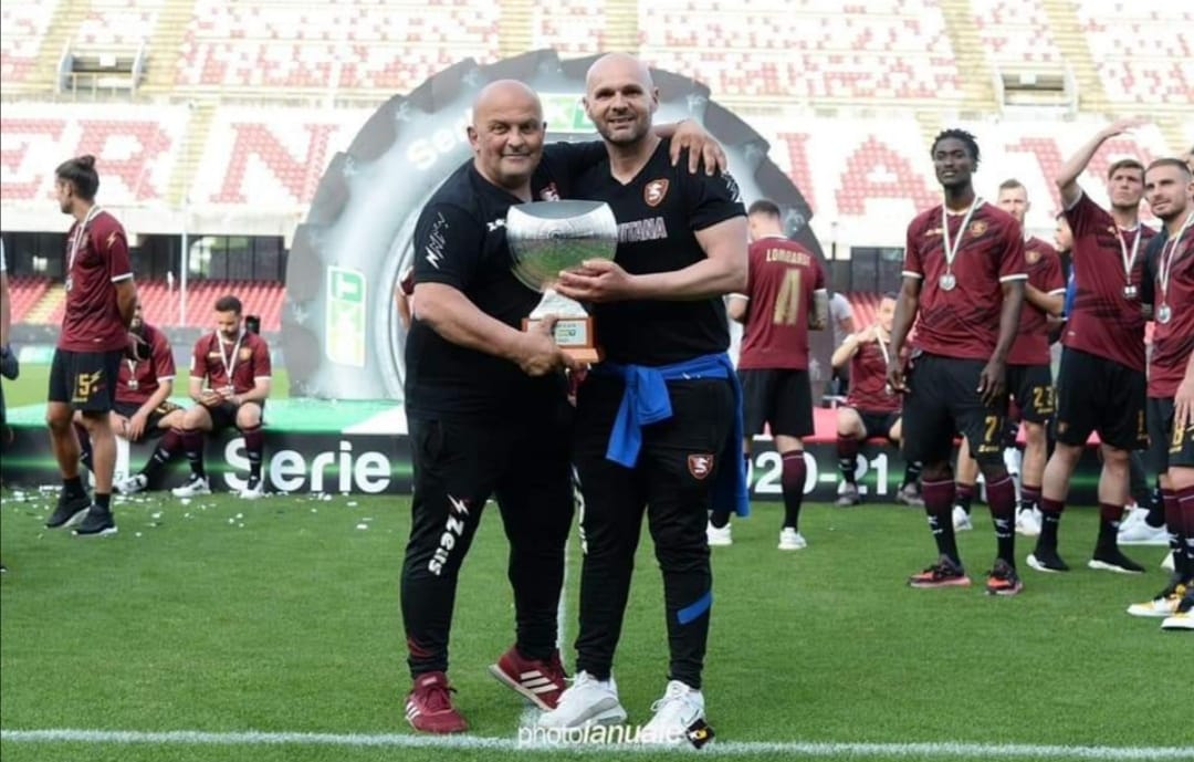 Sapri premia Gerardo Salvucci,  magazziniere della Salernitana