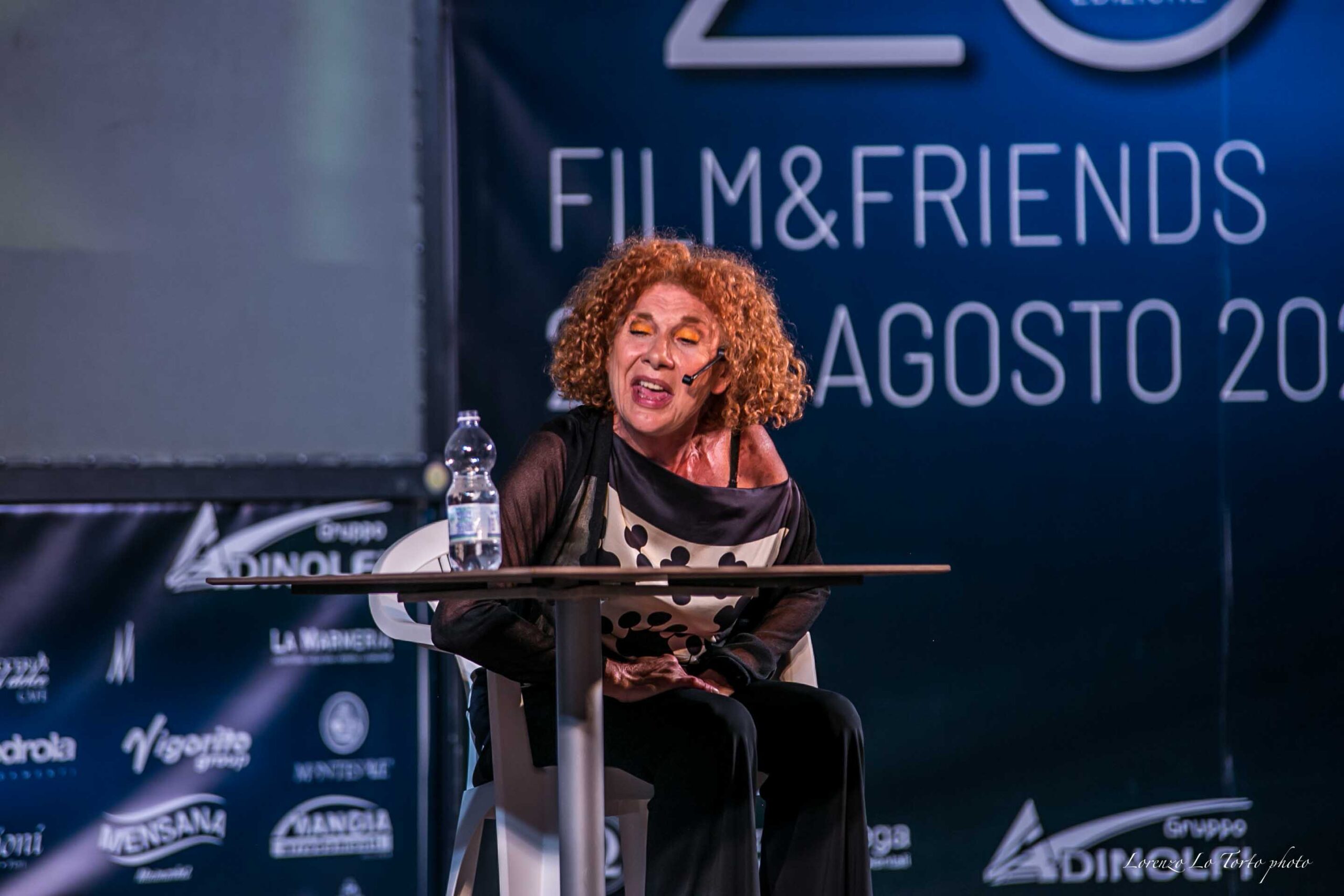 Cinzia Leone al Villammare Film Festival: «La gente non ha solo bisogno di ridere, ma di farlo con gli altri»