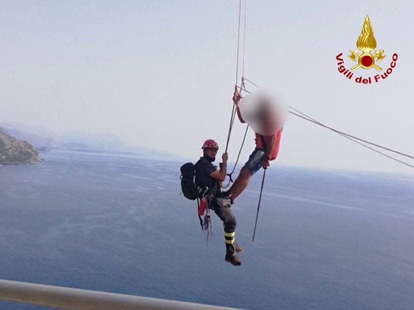 Escursionisti in difficoltà ad Acquafredda di Maratea, il salvataggio è da brividi