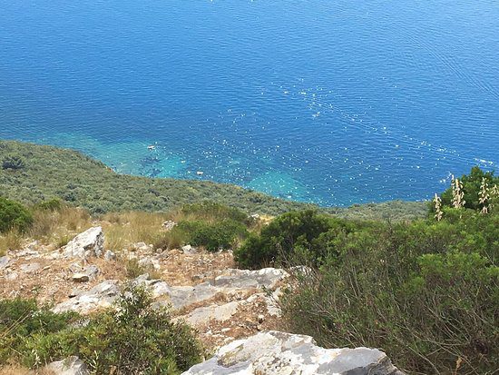 Scario, turista perde l’orientamento in un sentiero: ritrovato a Ciolandrea