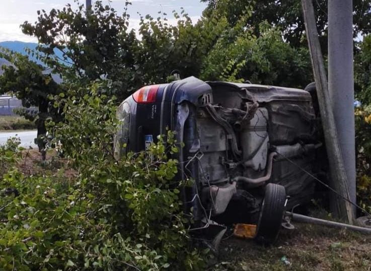 Sala Consilina, auto fuori strada: ferita ragazza di Buonabitacolo